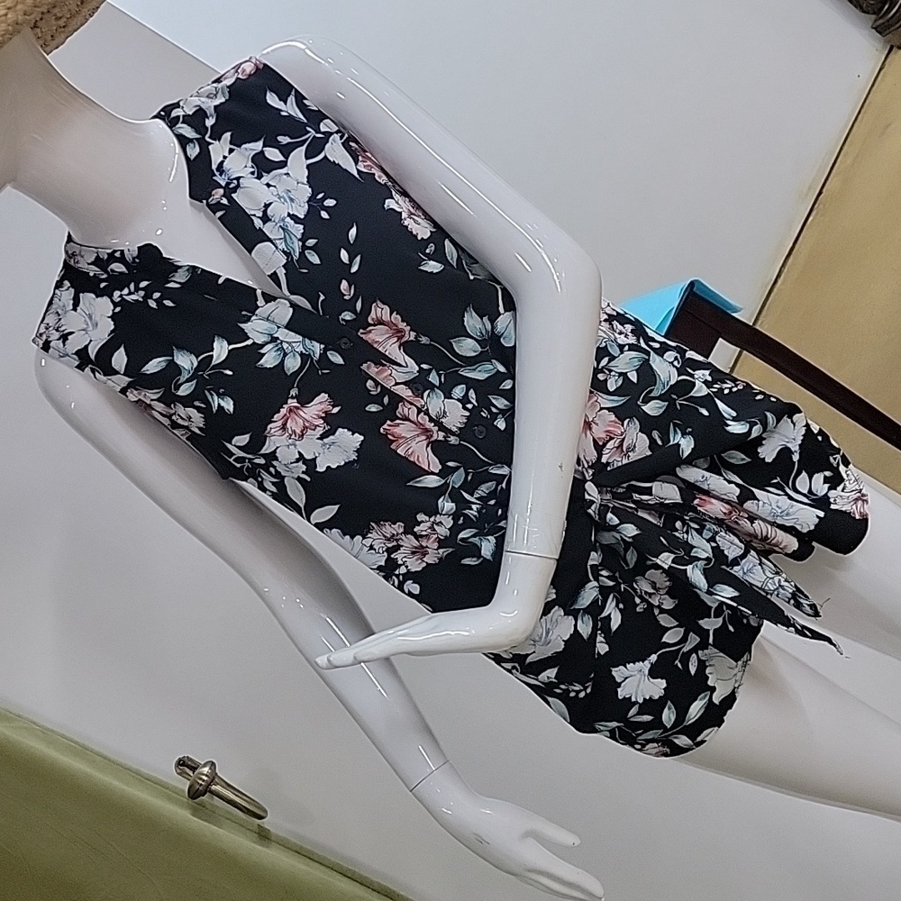 Erin Blair Floral Tie Front Button Down Sleeveless Blouse Size Large